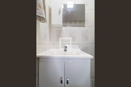 Casa à venda com 200m², 2 quartos e sem vaga Casa à venda com 200m², 2 quartos e sem vagaBanheiro