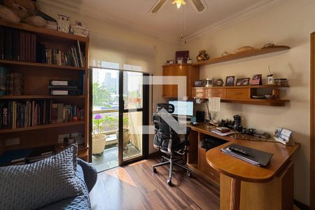 Apartamento à venda com 200m², 3 quartos e 3 vagas Apartamento à venda com 200m², 3 quartos e 3 vagasSuite 3