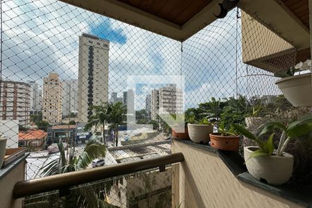 Apartamento à venda com 200m², 3 quartos e 3 vagas Apartamento à venda com 200m², 3 quartos e 3 vagasSacada