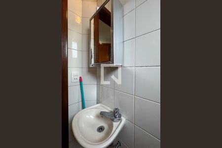 Apartamento à venda com 200m², 3 quartos e 3 vagas Apartamento à venda com 200m², 3 quartos e 3 vagasBanheiro de Serviço