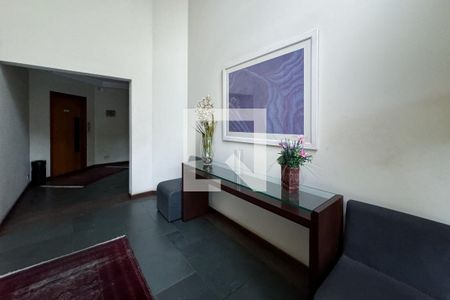 Apartamento à venda com 200m², 3 quartos e 3 vagas Apartamento à venda com 200m², 3 quartos e 3 vagasHall
