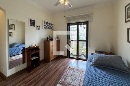 Apartamento à venda com 200m², 3 quartos e 3 vagas Apartamento à venda com 200m², 3 quartos e 3 vagasSuite 2