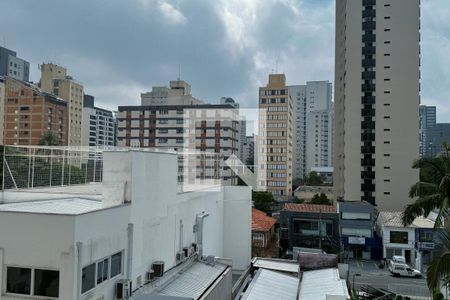 Apartamento à venda com 200m², 3 quartos e 3 vagas Apartamento à venda com 200m², 3 quartos e 3 vagasSacada