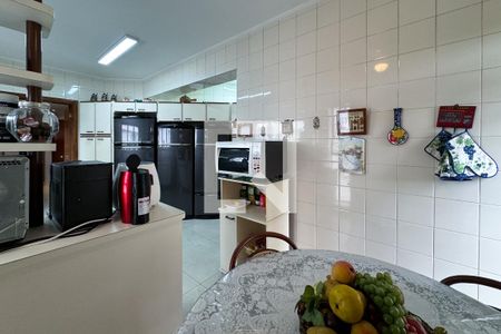 Apartamento à venda com 200m², 3 quartos e 3 vagas Apartamento à venda com 200m², 3 quartos e 3 vagasCopa