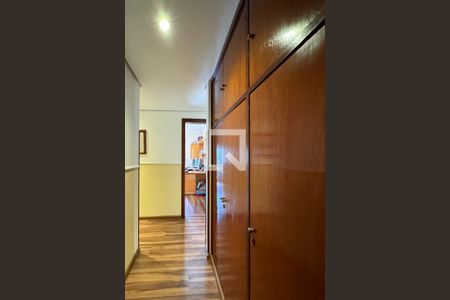 Apartamento à venda com 200m², 3 quartos e 3 vagas Apartamento à venda com 200m², 3 quartos e 3 vagasBanheiro da Suíte 3
