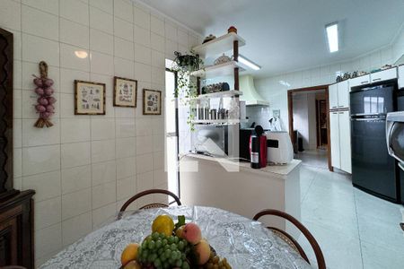Apartamento à venda com 200m², 3 quartos e 3 vagas Apartamento à venda com 200m², 3 quartos e 3 vagasCopa