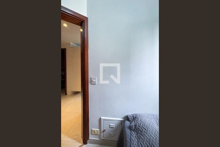 Apartamento à venda com 200m², 3 quartos e 3 vagas Apartamento à venda com 200m², 3 quartos e 3 vagasQuarto de Serviço