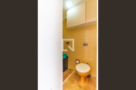 Lavabo de apartamento para alugar com 2 quartos, 70m² em Perdizes, São Paulo