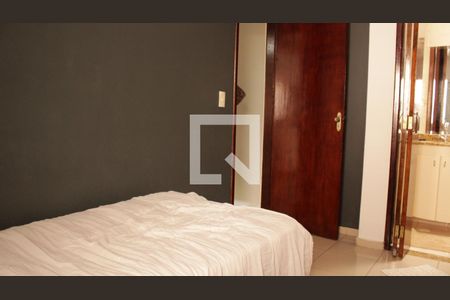 Casa de condomínio à venda com 160m², 3 quartos e 3 vagasSuíte 3
