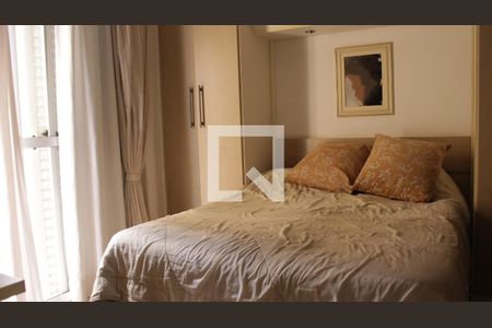 Casa de condomínio à venda com 160m², 3 quartos e 3 vagasQuarto Suíte