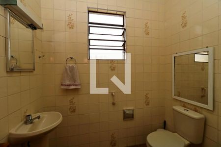 Casa à venda com 166m², 3 quartos e 1 vagaBanheiro 1