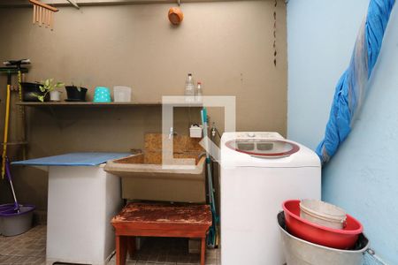 Casa à venda com 166m², 3 quartos e 1 vagaÁrea de Serviço