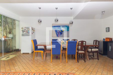 Casa à venda com 249m², 3 quartos e 2 vagas Casa à venda com 249m², 3 quartos e 2 vagasSala de Jantar