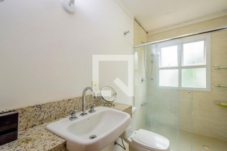 Casa à venda com 266m², 3 quartos e 4 vagas Casa à venda com 266m², 3 quartos e 4 vagasBanheiro da Suíte