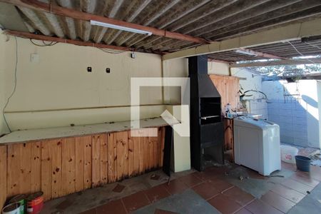 Casa à venda com 49m², 3 quartos e 2 vagasÁrea de Serviço