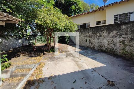 Casa à venda com 49m², 3 quartos e 2 vagasQuintal - Quintal