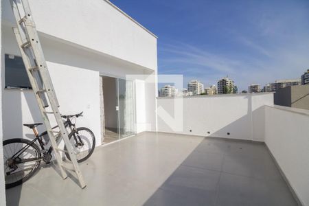 Casa para alugar com 254m², 4 quartos e 2 vagas Casa para alugar com 254m², 4 quartos e 2 vagasTerraço