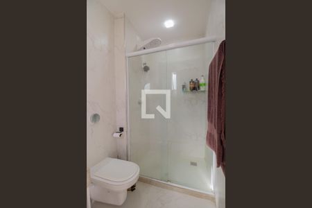 Casa para alugar com 254m², 4 quartos e 2 vagas Casa para alugar com 254m², 4 quartos e 2 vagasBanheiro da Suíte 3