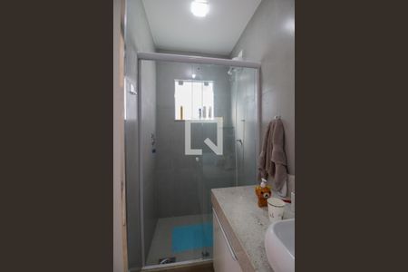 Casa para alugar com 254m², 4 quartos e 2 vagas Casa para alugar com 254m², 4 quartos e 2 vagasBanheiro da Suíte 2