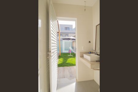 Casa para alugar com 254m², 4 quartos e 2 vagas Casa para alugar com 254m², 4 quartos e 2 vagasBanheiro de serviço