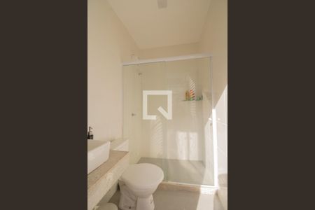 Casa para alugar com 254m², 4 quartos e 2 vagas Casa para alugar com 254m², 4 quartos e 2 vagasBanheiro de serviço