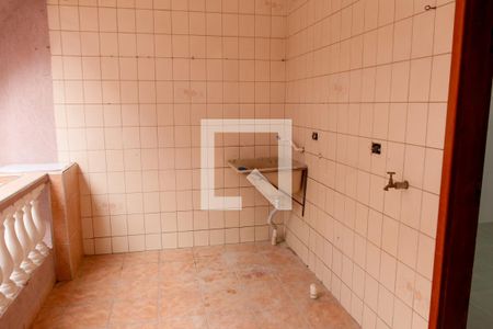 Casa para alugar com 200m², 2 quartos e 2 vagas Casa para alugar com 200m², 2 quartos e 2 vagasLavanderia