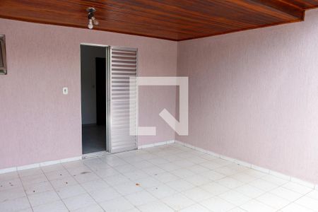 Casa para alugar com 200m², 2 quartos e 2 vagas Casa para alugar com 200m², 2 quartos e 2 vagasSacada