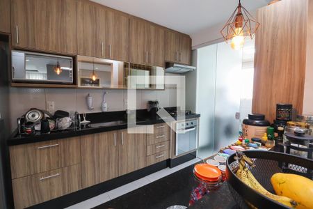 Apartamento à venda com 84m², 2 quartos e 1 vaga Apartamento à venda com 84m², 2 quartos e 1 vagaCozinha e Área de Serviço