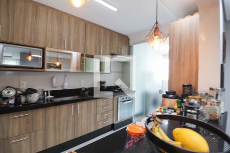 Apartamento à venda com 84m², 2 quartos e 1 vaga Apartamento à venda com 84m², 2 quartos e 1 vagaCozinha e Área de Serviço