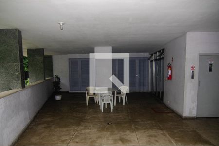 Apartamento à venda com 216m², 3 quartos e 1 vaga Apartamento à venda com 216m², 3 quartos e 1 vagaÁrea comum