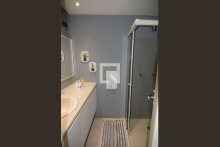 Apartamento à venda com 216m², 3 quartos e 1 vaga Apartamento à venda com 216m², 3 quartos e 1 vagaBanheiro da Suíte