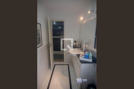 Apartamento à venda com 216m², 3 quartos e 1 vaga Apartamento à venda com 216m², 3 quartos e 1 vagaBanheiro