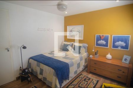 Apartamento à venda com 216m², 3 quartos e 1 vaga Apartamento à venda com 216m², 3 quartos e 1 vagaQuarto 2