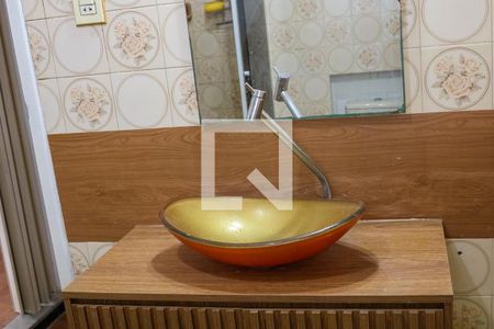 Apartamento à venda com 80m², 2 quartos e sem vaga Apartamento à venda com 80m², 2 quartos e sem vagaBanheiro