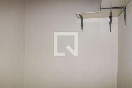 Apartamento à venda com 80m², 2 quartos e sem vaga Apartamento à venda com 80m², 2 quartos e sem vagaDespensa