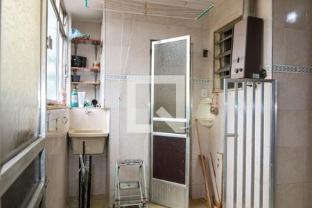 Apartamento à venda com 80m², 2 quartos e sem vaga Apartamento à venda com 80m², 2 quartos e sem vagaDespensa