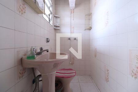 Casa à venda com 120m², 4 quartos e 6 vagasBanheiro 2