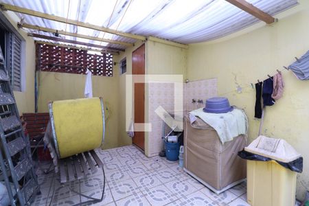Casa à venda com 120m², 4 quartos e 6 vagasLavanderia