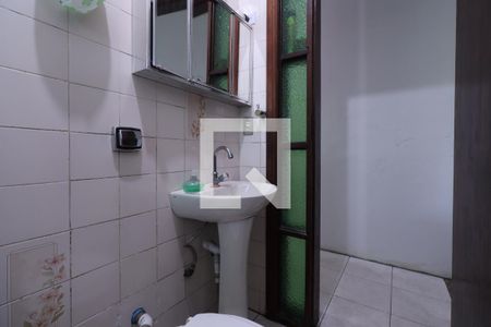 Casa à venda com 120m², 4 quartos e 6 vagasBanheiro 1