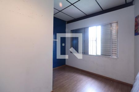 Casa à venda com 120m², 4 quartos e 6 vagasQuarto 3