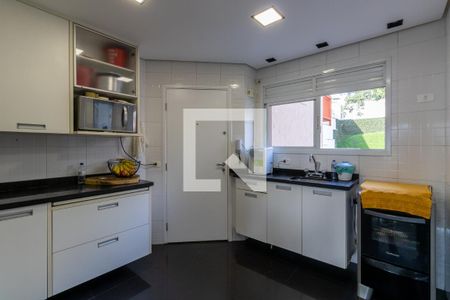 Apartamento à venda com 136m², 3 quartos e 3 vagas Apartamento à venda com 136m², 3 quartos e 3 vagasCozinha