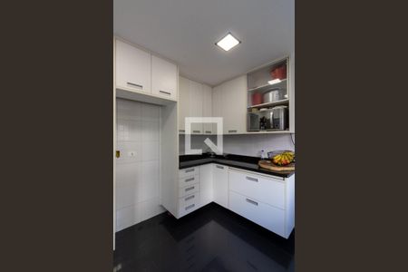 Apartamento à venda com 136m², 3 quartos e 3 vagas Apartamento à venda com 136m², 3 quartos e 3 vagasCozinha