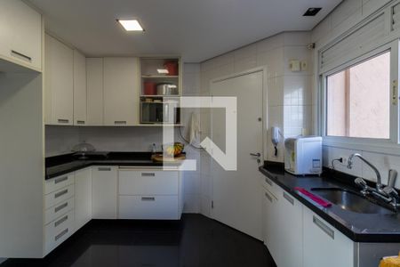 Apartamento à venda com 136m², 3 quartos e 3 vagas Apartamento à venda com 136m², 3 quartos e 3 vagasCozinha