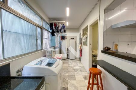 Apartamento à venda com 204m², 4 quartos e 1 vaga Apartamento à venda com 204m², 4 quartos e 1 vagaÁrea de Serviço