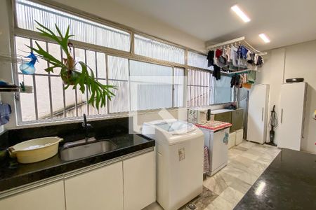 Apartamento à venda com 204m², 4 quartos e 1 vaga Apartamento à venda com 204m², 4 quartos e 1 vagaÁrea de Serviço