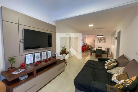 Apartamento à venda com 204m², 4 quartos e 1 vaga Apartamento à venda com 204m², 4 quartos e 1 vagaSala