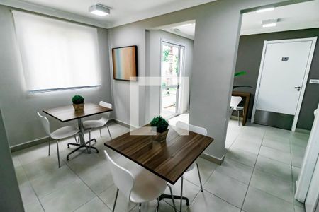 Apartamento à venda com 40m², 2 quartos e sem vaga Apartamento à venda com 40m², 2 quartos e sem vagaÁrea comum - Salão de festas