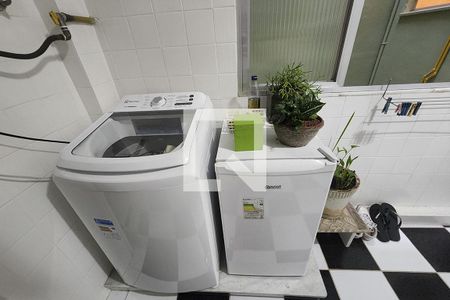 Apartamento à venda com 123m², 3 quartos e 1 vaga Apartamento à venda com 123m², 3 quartos e 1 vagaÁrea de Serviço