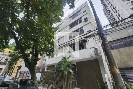 Apartamento à venda com 123m², 3 quartos e 1 vaga Apartamento à venda com 123m², 3 quartos e 1 vagaFachada