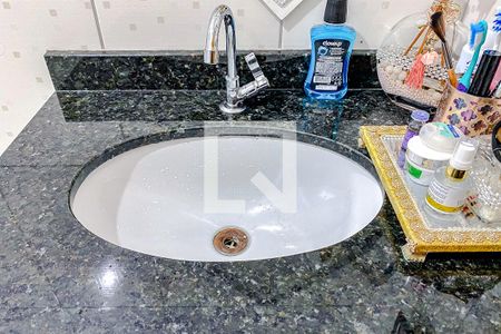 Casa à venda com 255m², 4 quartos e 6 vagasBanheiro da Suíte